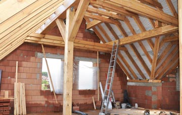 Quarter attic trusses